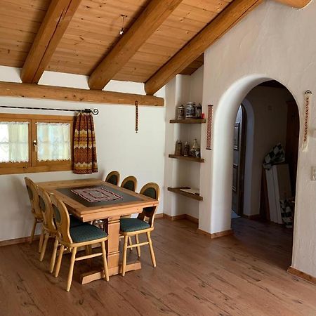 Ferienwohnung Jalet Tschierv Luaran gambar